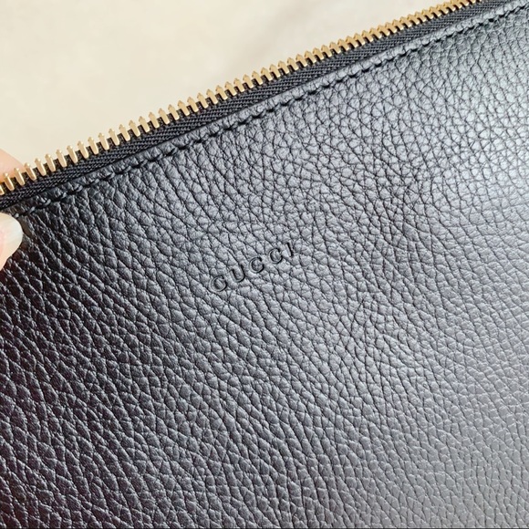 NWT Authentic Gucci Oversized Leather Zip Clutch - Picture 8 of 10